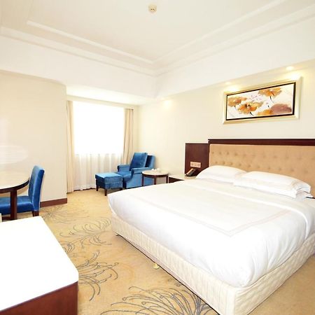 גואנגג'ואו Overseas Chinese Friendship Hotel מראה חיצוני תמונה