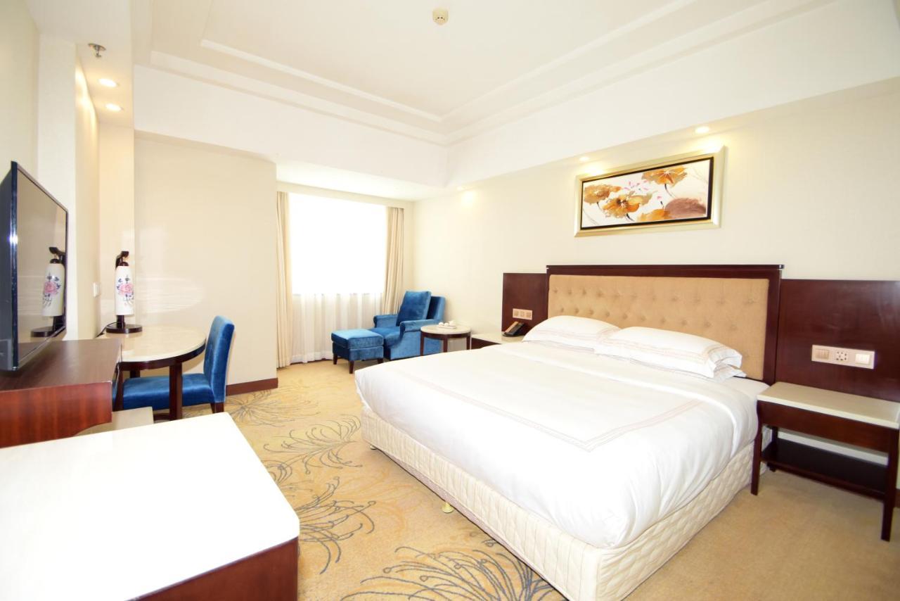 גואנגג'ואו Overseas Chinese Friendship Hotel מראה חיצוני תמונה