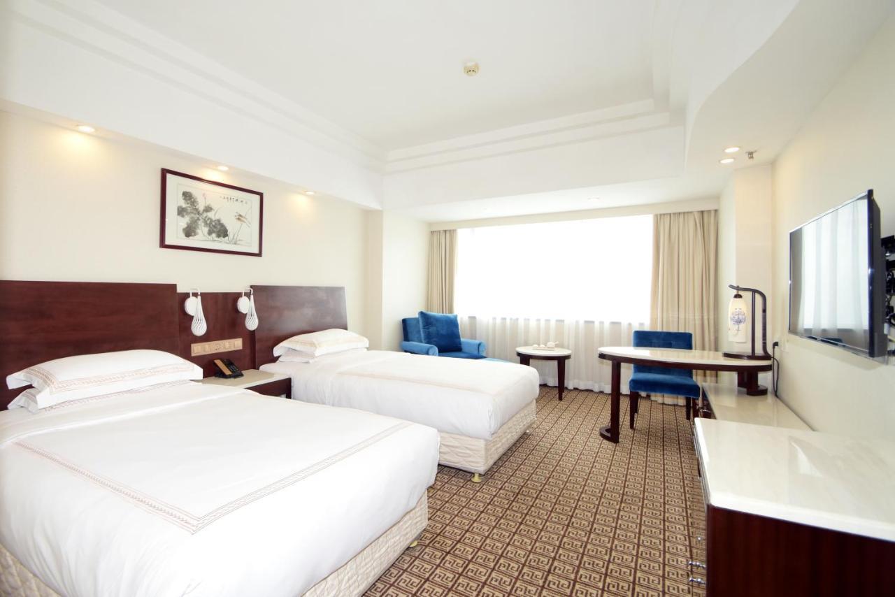 גואנגג'ואו Overseas Chinese Friendship Hotel מראה חיצוני תמונה