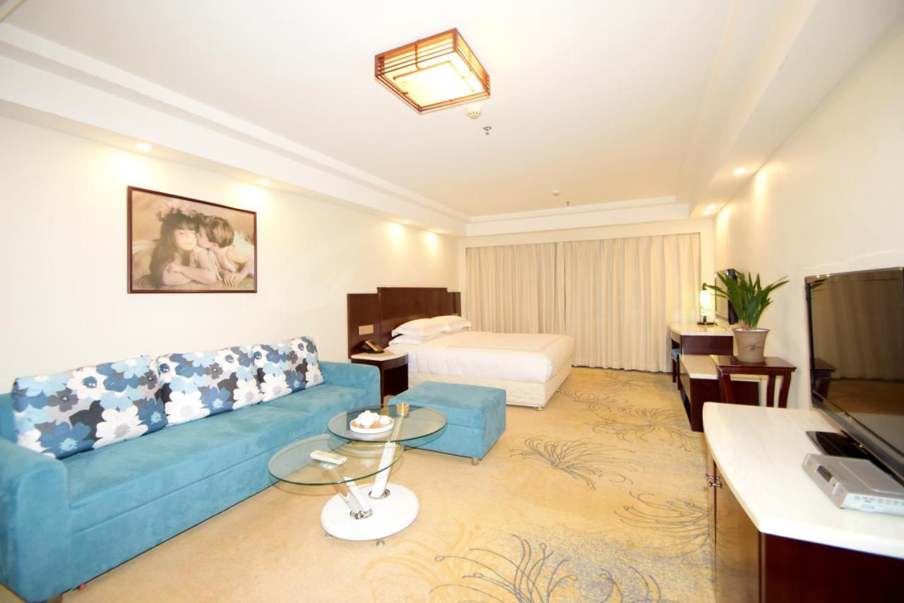 גואנגג'ואו Overseas Chinese Friendship Hotel מראה חיצוני תמונה